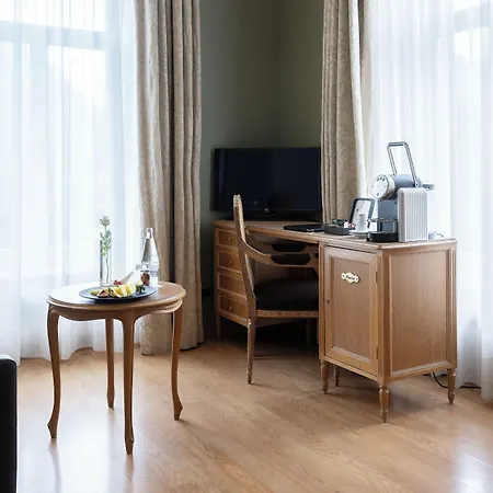 Отель Grand Beau Rivage Интерлакен